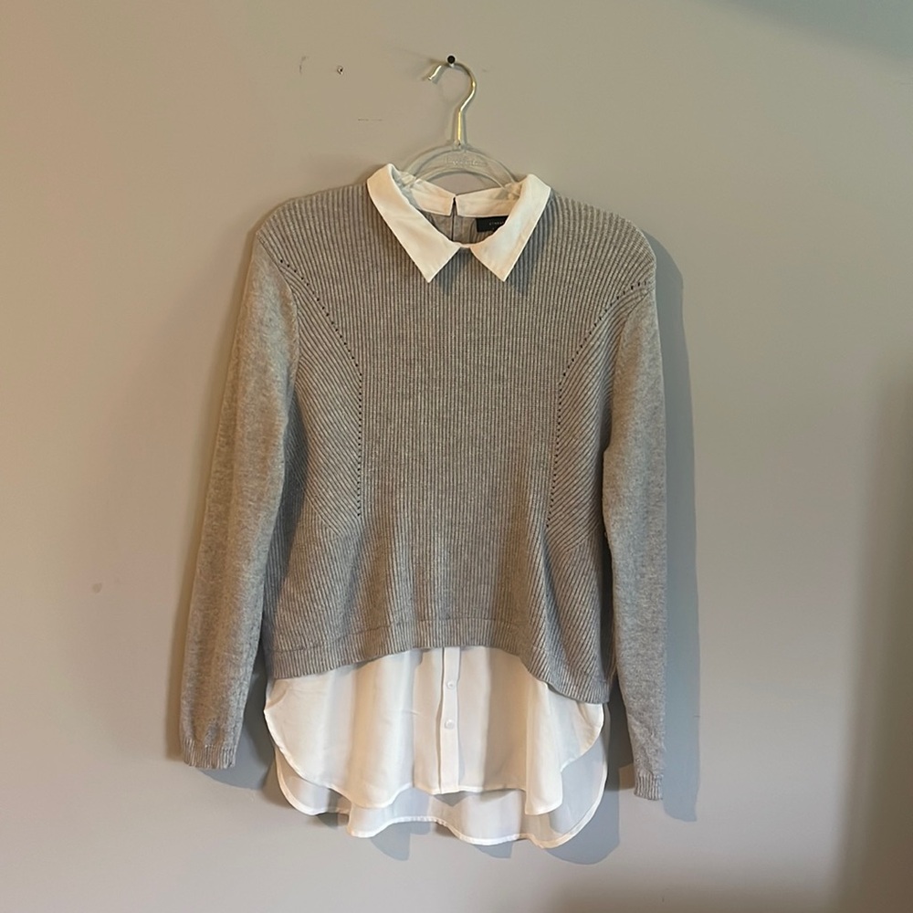 Atmosphere sweather with collar